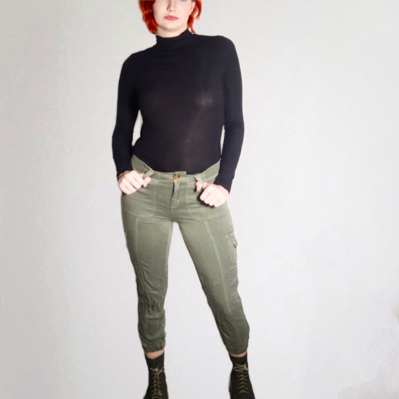 3 for 25! 🌻Olive Green Low/Mid Rise Cargo Utility “Kim Possible” Pants🌻 - Picture 2 of 11